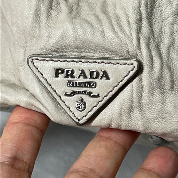 🖤Vintage PRADA NAPPA ANTIQUE POMICE Lambskin Dark ivory wrinkle leather flap bag